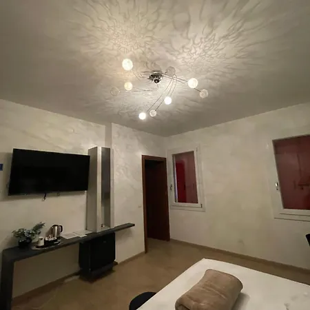 Casa Laguna Escape בית הארחה מסטרה