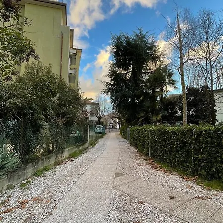 Casa Laguna Escape 3* Mestre